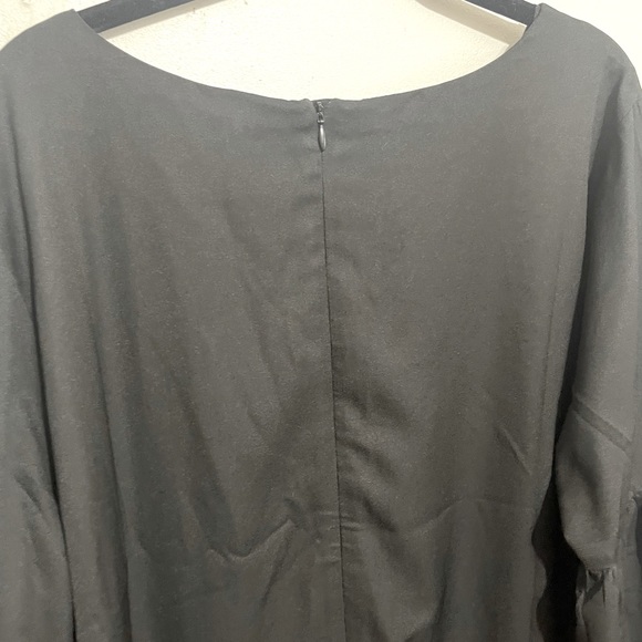 Maurices Solid Black V-Neck Long Sleeve Blouse Top Size 1 NWT - Picture 3 of 8